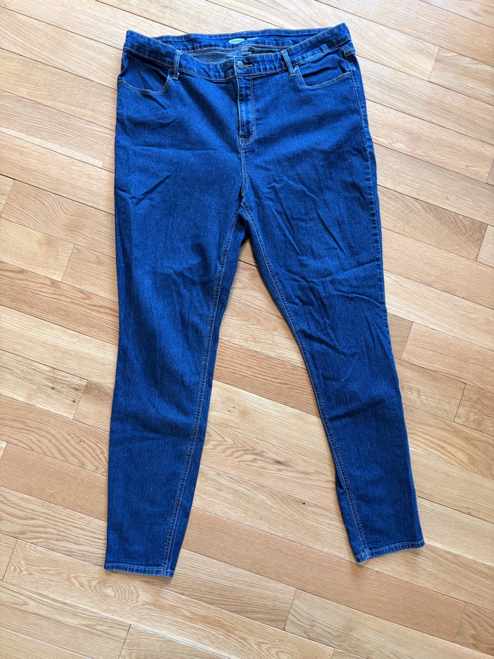 Old Navy Super Skinny Mid Rise 18 tall Jeans